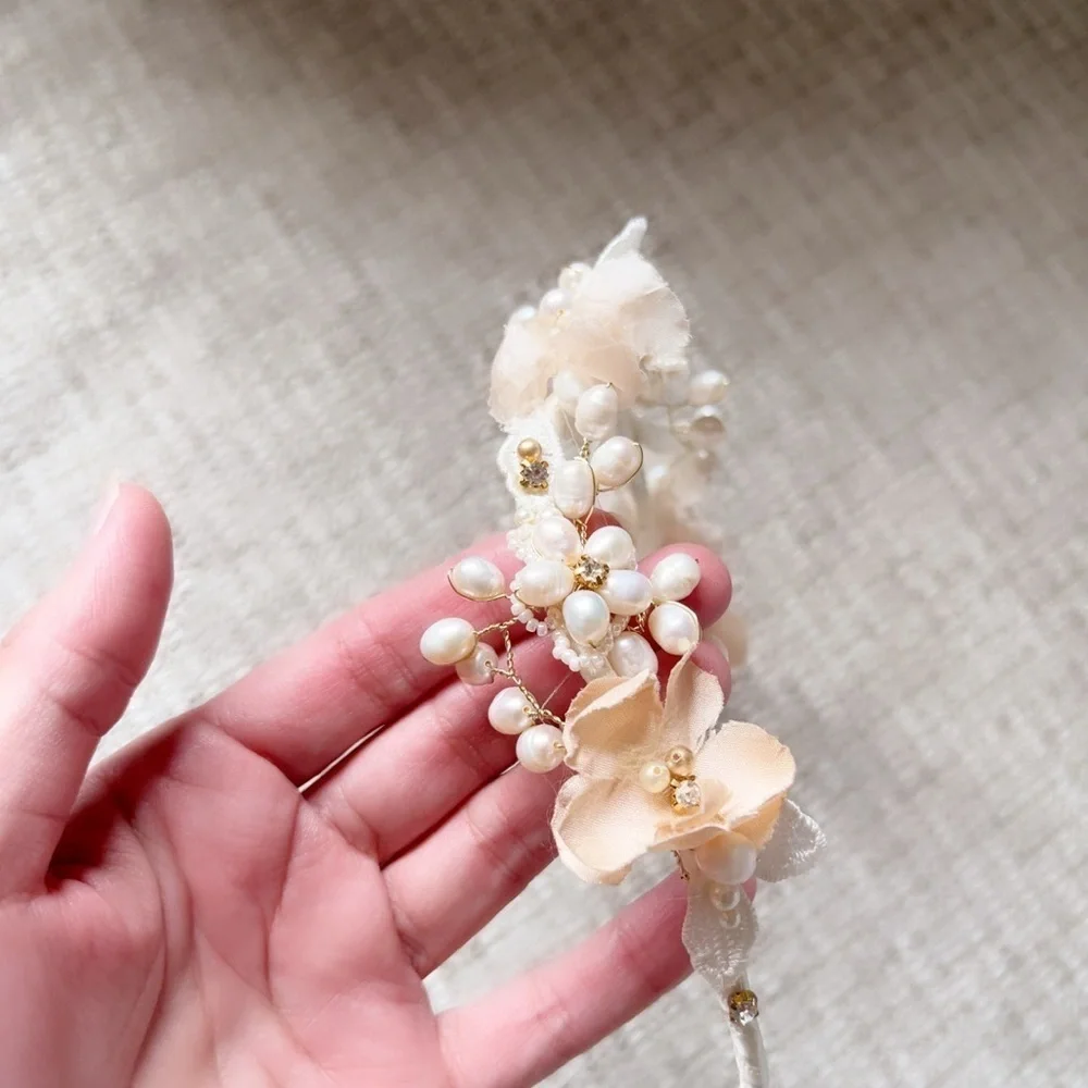 Gorgeous Wedding Elegant Cream Floral Headband